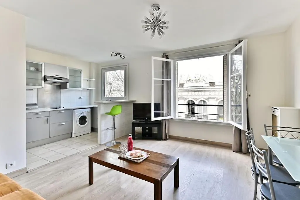 Appartement Central Avenue Du Maine - II باريس فرنسا